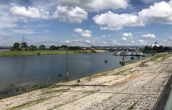 The Mississippi River at Memphis seen from the bank on the bluff